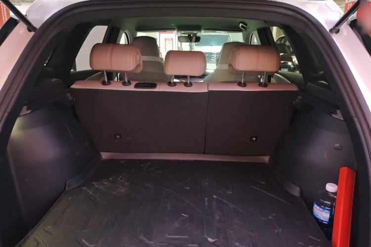 Used BYD Song Pro New Energy 2024 HONOR Edition DM-i 71KM Navigation Model Trunk