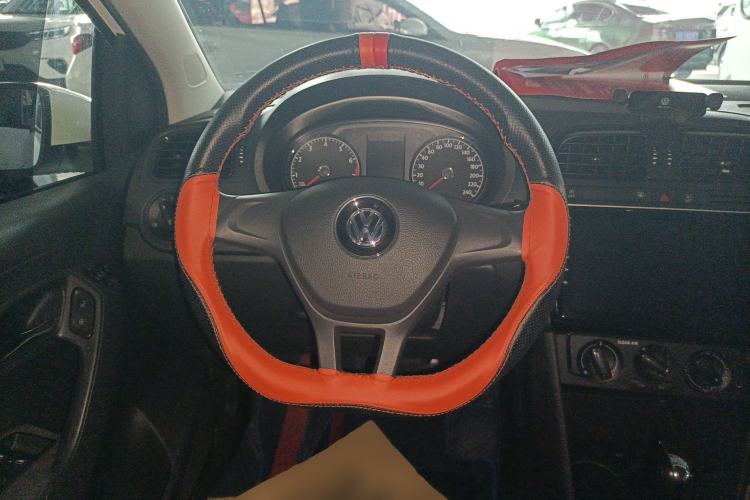 Used Volkswagen Polo 2018 1.5L Automatic Advanced Driving Model Steering Wheel