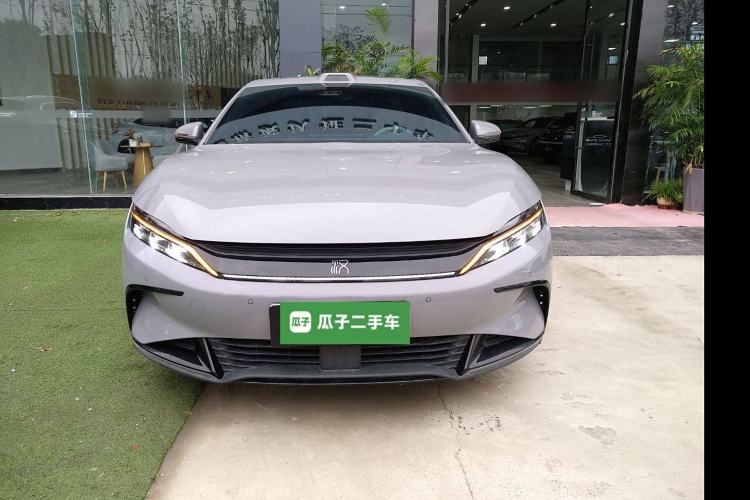 Used BYD Han 2025 EV with 701 km of Laser Radar-Enabled Intelligent Driving