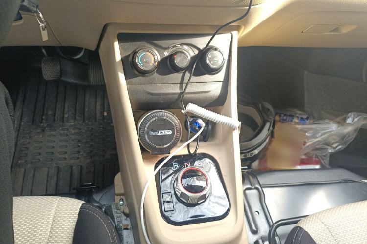 Used CHANGAN KUAYUE Xing V7 EV 2025 Model, 285 km, Smart Enjoyment Version, 6-seater, Ningde 2C, 41.86 kWh Gear Lever