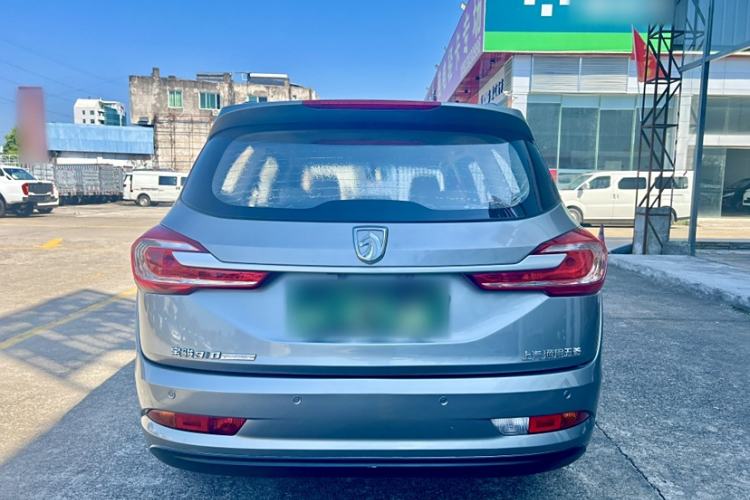 Used Baojun 310W 2017 1.5L Manual Comfort Version China V
