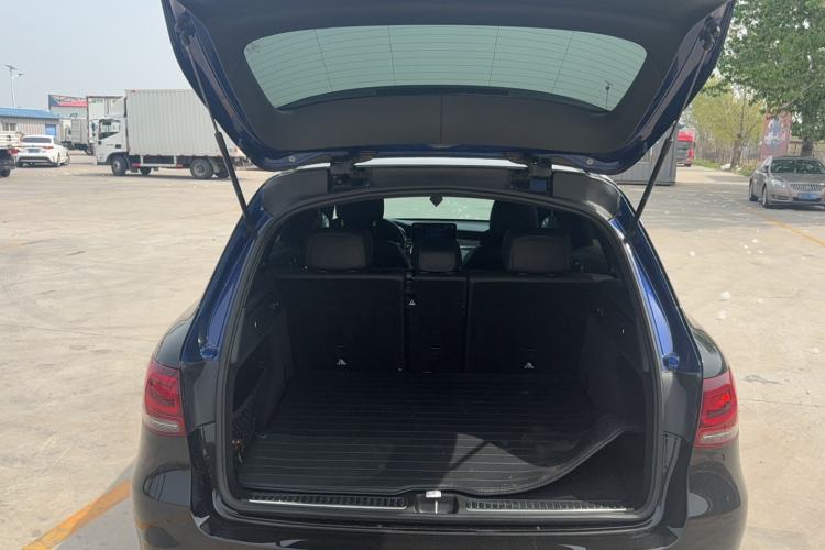 Used Mercedes-Benz GLC 2020 GLC 300 L 4MATIC Luxury Model Trunk