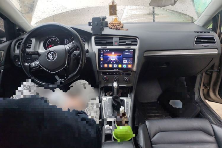 Used Volkswagen Golf 2015 1.4TSI Automatic Luxury Model
