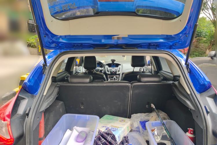 Used Ford Focus 2012 Hatchback 2.0L Automatic Luxury Sport Model
