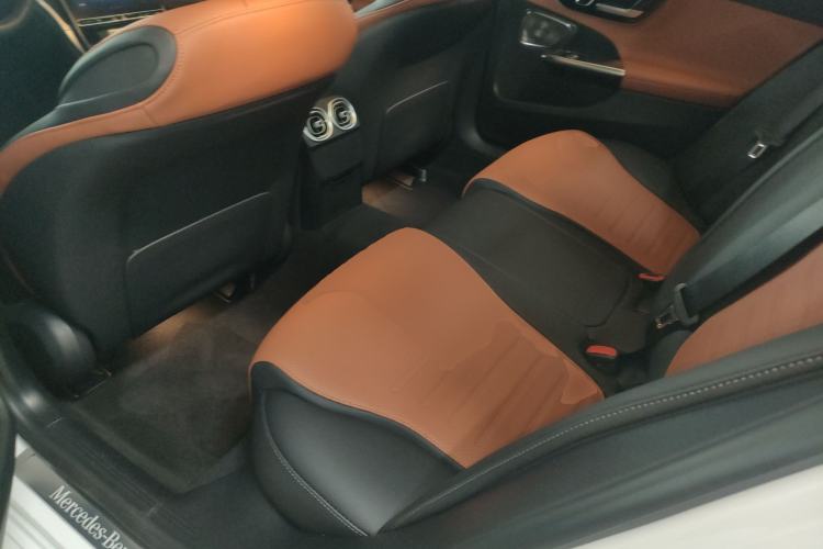 Used Mercedes-Benz C-Class 2023 Restyled C 260 L Night Edition Sports Version
