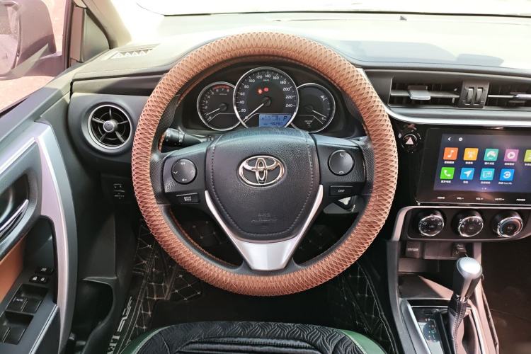 Used Toyota Levin 2017 Revised 185T CVT Elite Edition China V Standard Steering Wheel