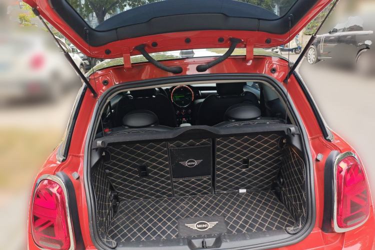 Used MINI MINI 2018 1.5T COOPER Artist
