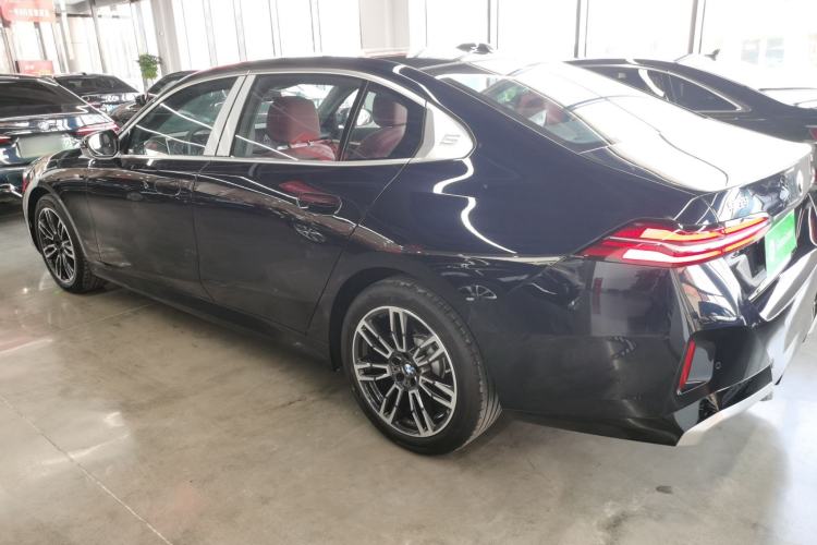 Used BMW 5 Series 2025 525Li M Sport Package