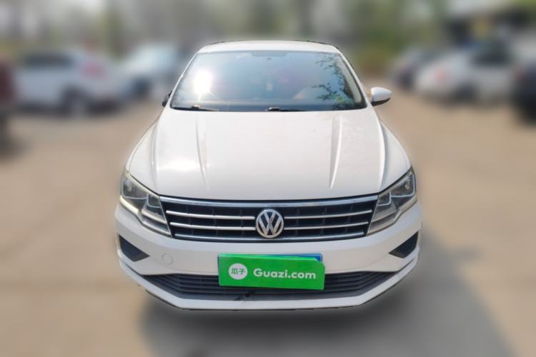 Used Volkswagen Jetta 2017 1.4L Manual Fashion Edition Front