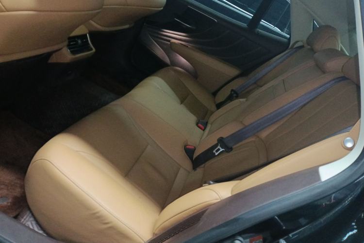 Used Lexus LS 2020 500h Excellence Edition China VI standard