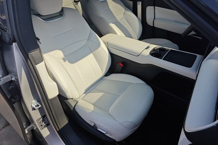 Used XPeng G6 2023 580 Long-Range Pro Right Front Seat