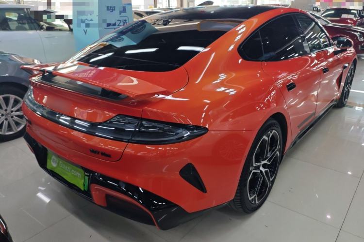 Used Xiaomi Auto SU7 2024 Four-Wheel Drive Ultra-Long Range Advanced Intelligent Driving Max Edition