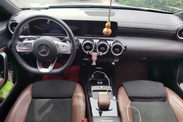 Used Mercedes-Benz A-Class 2019 A 180 L Sport Sedan Center Console