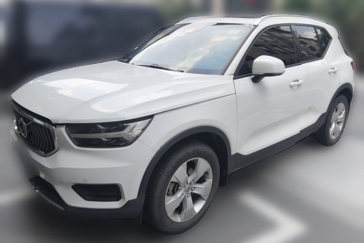 Ojetý Volvo XC40 2021 T3 Smart & Stylish Edition