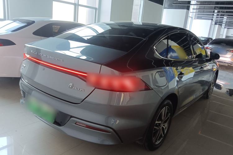 Used BYD Qin PLUS 2024 Honor Edition EV 420KM Leading Model
