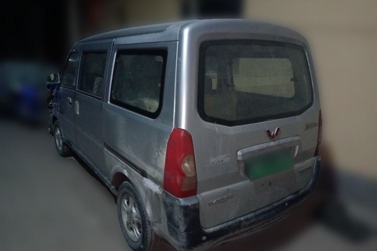 Used Wuling Rongguang 2011 1.2L Base Version
