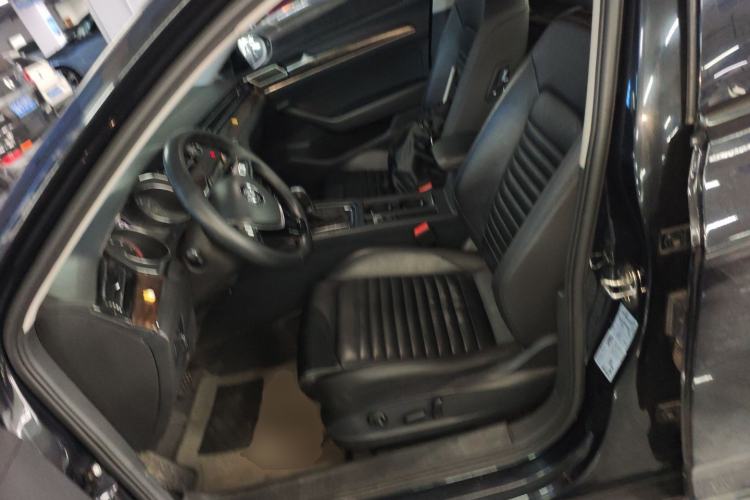 Used Volkswagen Magotan 2018 Facelift 380TSI DSG Luxury Version
