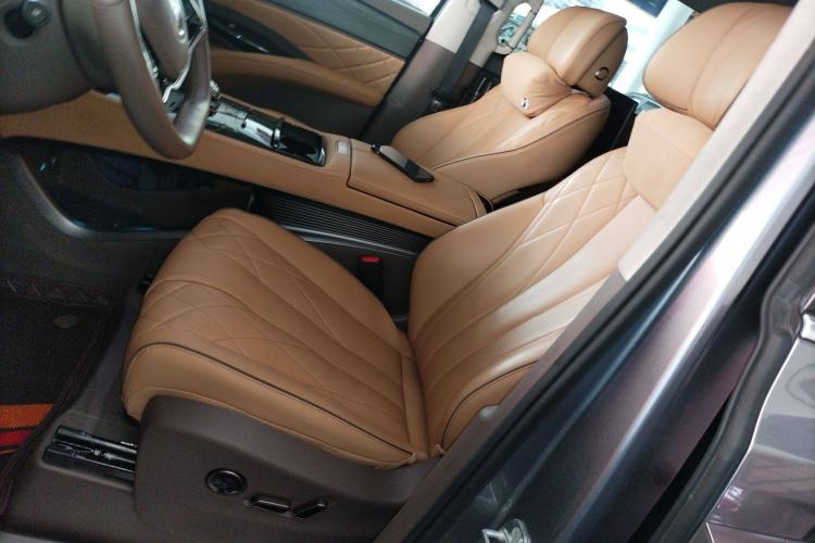 Used Denza D9 2022 DM-i 970 Four-Wheel Drive Flagship Model