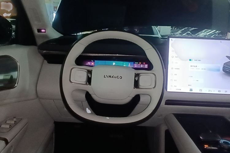 Used Lynk & Co 900 2025 2.0T Ultra
