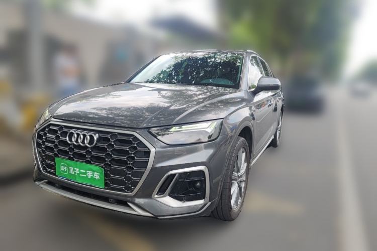 Used Audi Q5L 2022 40T Luxury Dynamic Model Guazi used car, China used car export, Used car for sale, Used cars, Cheapest cars for sale