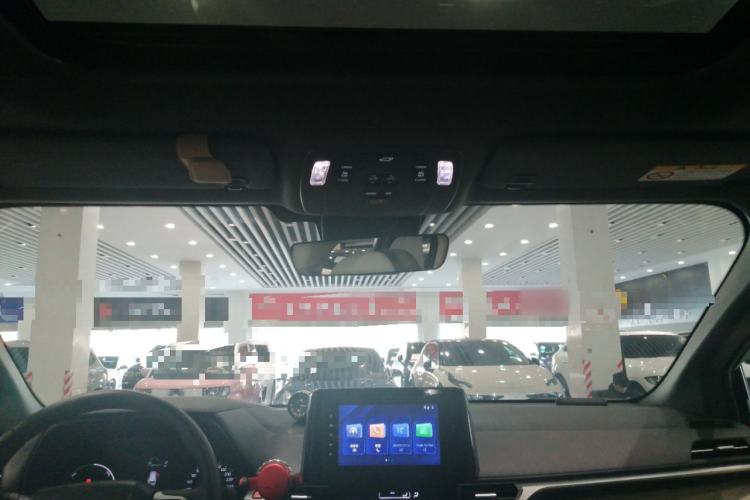 Used Toyota Sienna 2023 2.5L Hybrid Luxury Edition