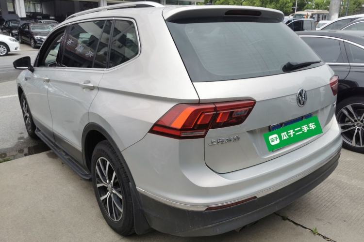 Used Volkswagen Tiguan L 2017 330TSI Automatic Two-Wheel Drive Luxury Edition Rear Left 45 Deg