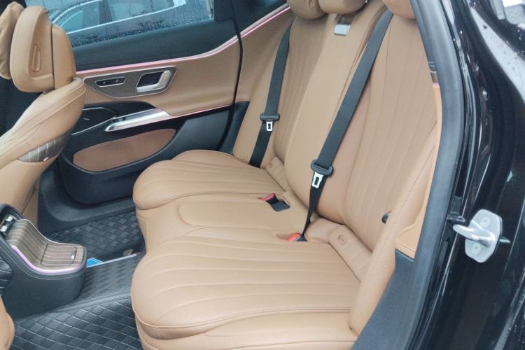 Used Mercedes-Benz E-Class 2024 Refresh E 300 L Stylish Edition
