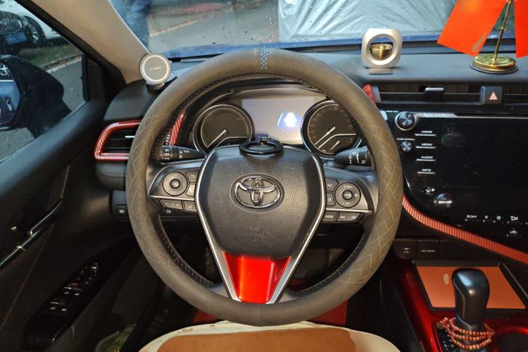 Used Toyota Camry 2018 Dual-Engine 2.5 HG Luxury Edition Steering Wheel