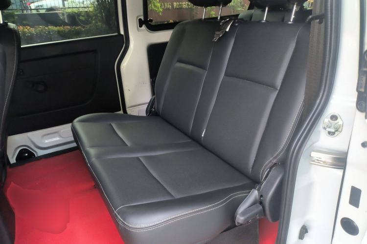 Used Jinbei Gold Hiace M Classic 2022 1.5L Travel Lion Passenger Van 7 Seats