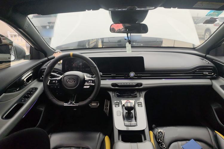 Used GAC Trumpchi EMPOW 2021 270T DCT J15 Version Center Console