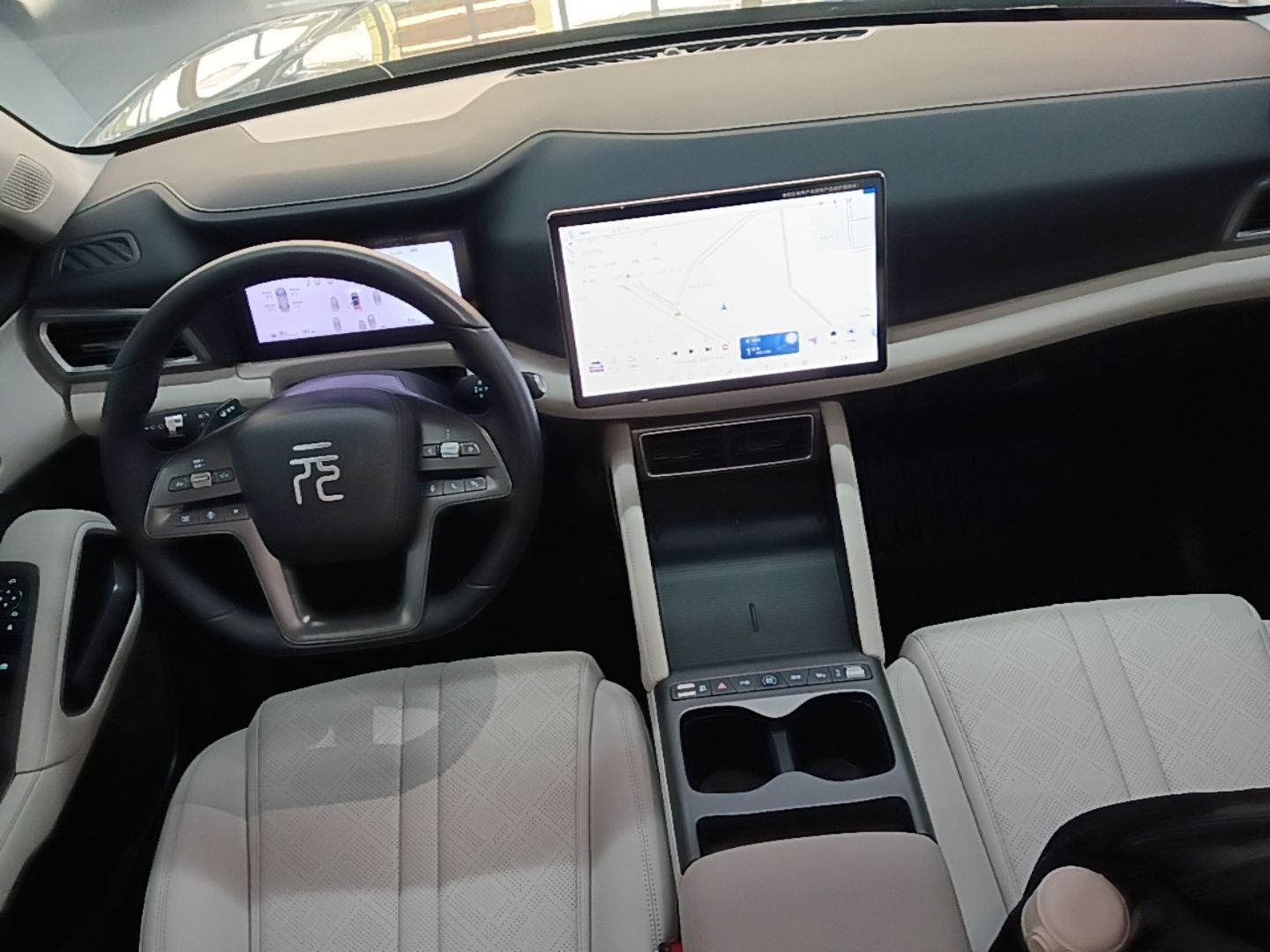 BYD Yuan UP 2025 Intelligent Driving Version 401 KM Dynamic Edition — снимка 12
