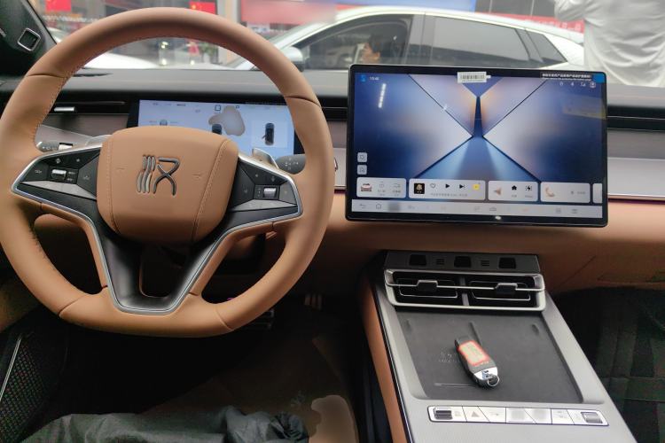 Used BYD Han L 2025 DM-p Four-Wheel-Drive LiDAR Flagship Model
