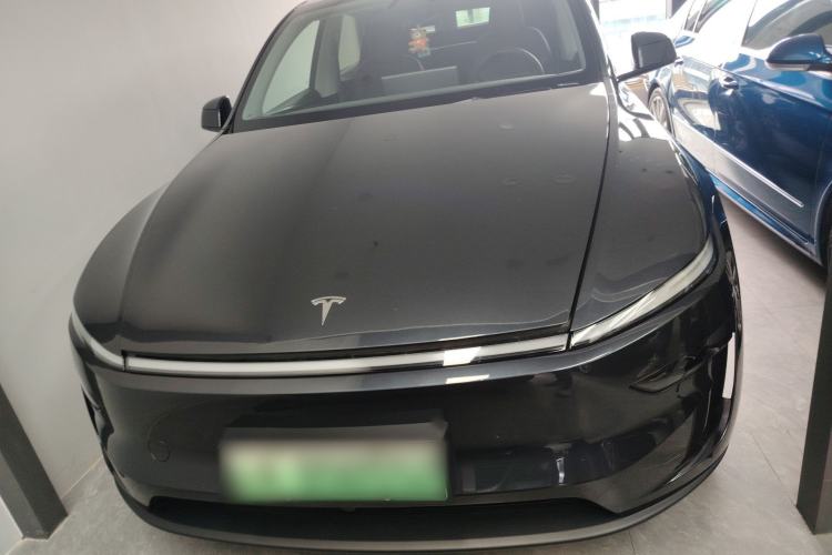 Used Tesla Model Y 2025 Rear-Wheel Drive First Edition Front