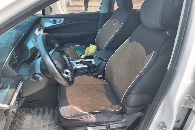 Used Wuling Jiachen 2022 1.5L Manual Enjoyment Elite Model
