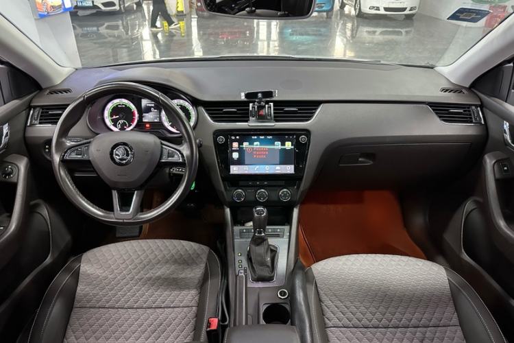 Used Skoda Octavia 2018 Station Wagon TSI280 DSG Luxury Edition
