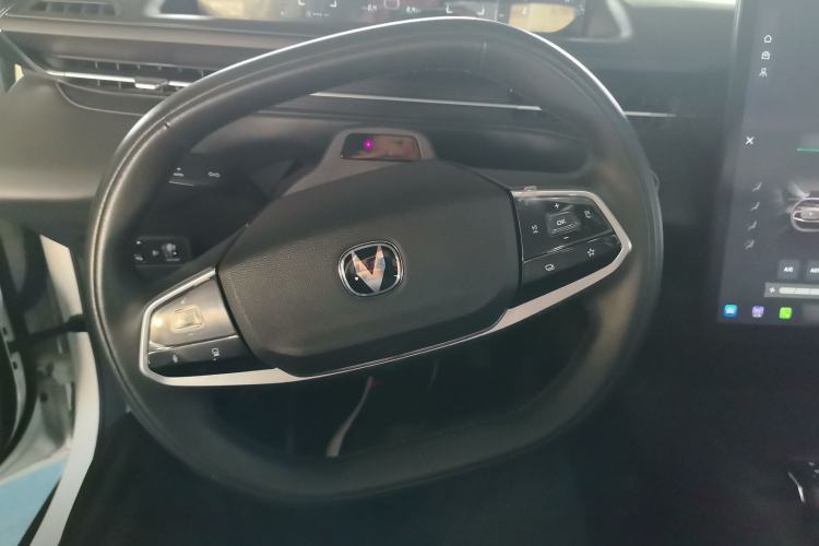 Used CHANGAN Eado DD 2023 Blue Whale NE 1.5T GDI DCT Navigation Model Steering Wheel