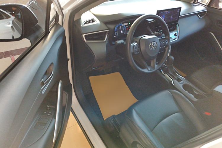 Used Toyota Corolla Cross 2023 2.0L Elite Edition Driver Seat