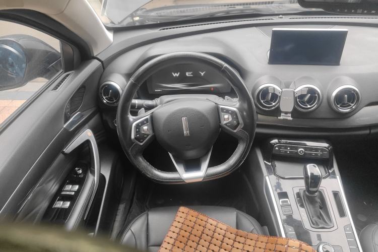 Used Wey VV7 2017 2.0T Ultra-Luxury Version
