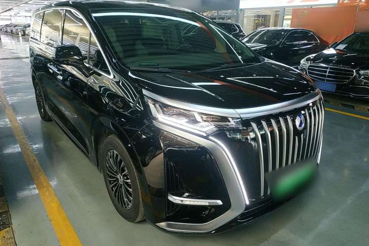 Used Denza D9 2022 EV 600 Four-Wheel Drive Prestige Model Exterior 2