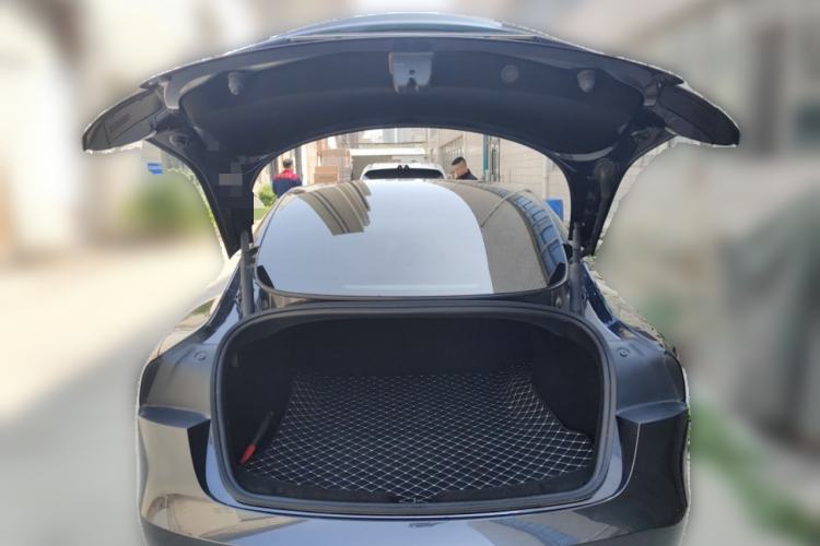 Used Tesla Model 3 2023 Rear-Wheel-Drive Version Trunk