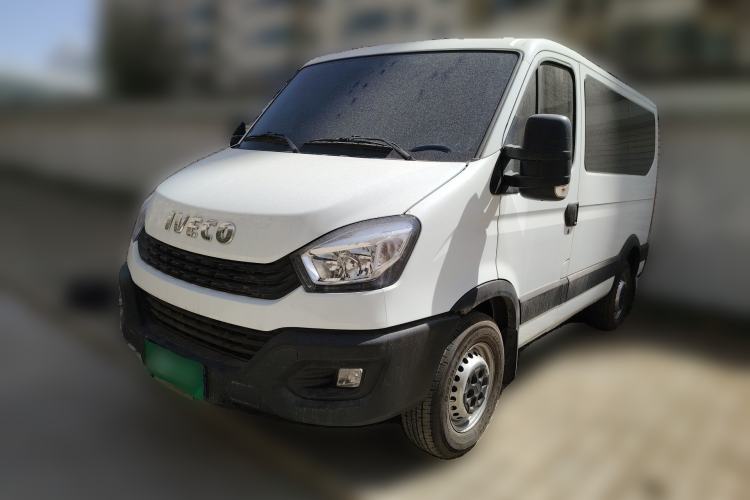 Used Iveco Eurocargo 2021 2.0T Manual Super-Rui Short Wheelbase Low-Roof Side-Hinged Door F1A