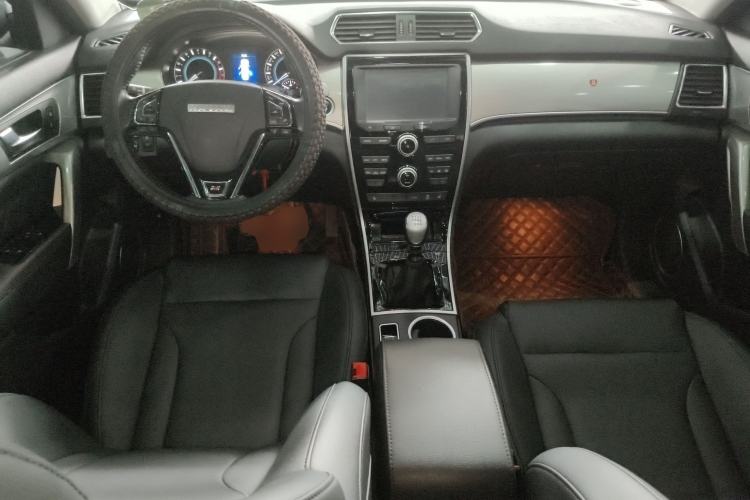 Used Haval H2 2016 Red-Label 1.5T Manual Two-Wheel Drive Luxury Model