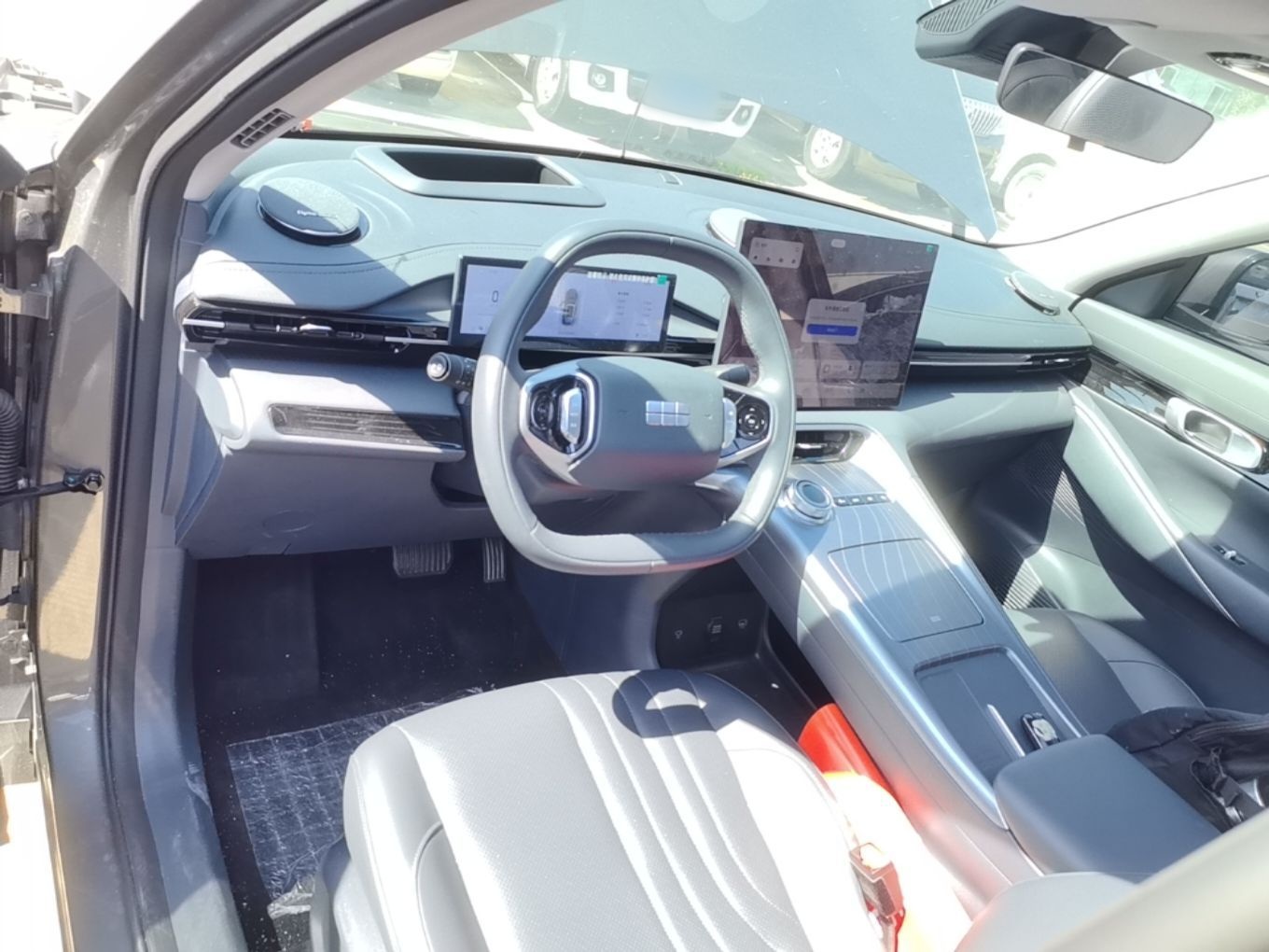 Geely Galaxy E5 2026 Model 610km Exploration+ Edition — снимка 12