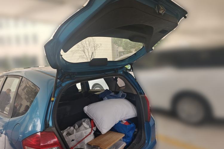 Used Honda Fit 2011 1.3L manual Comfort version
