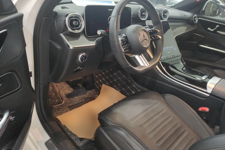 Used Mercedes-Benz C-Class 2022 Restyled C 260 L Sport Edition Driver Seat