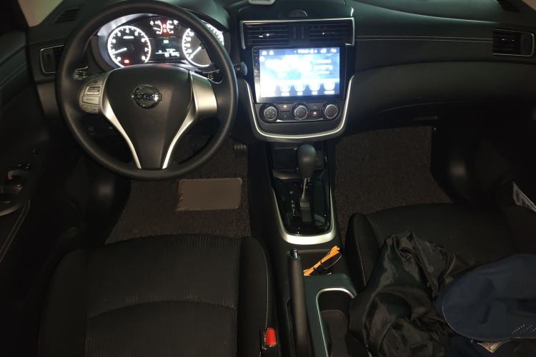 Used Nissan Tiida 2016 1.6L CVT Cool Dynamic Edition