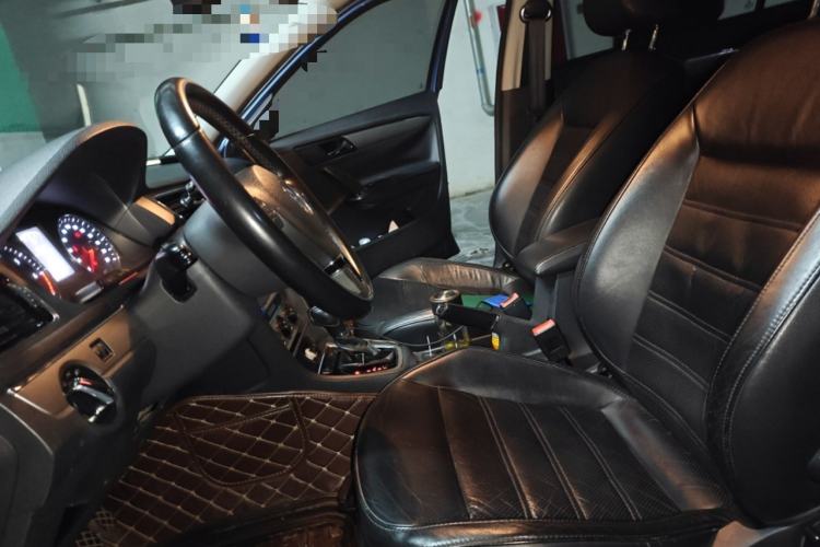 Used Volkswagen Lavida 2013 1.6L Automatic Luxury Edition Left Front Seat