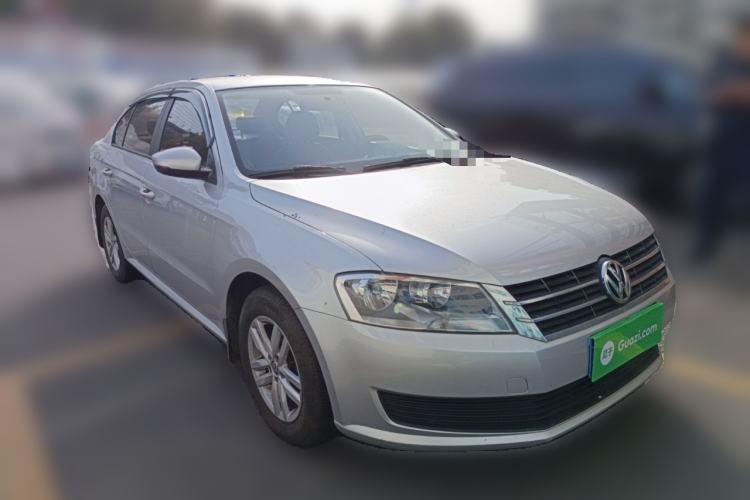 Used Volkswagen Lavida 2013 Revised Classic 1.6L Manual Fashion Edition