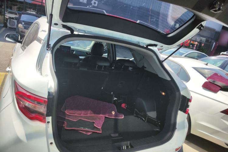 Used Soueast DX7 2018 Prime 1.5T Manual Smart Connect Starry Edition China V Standard