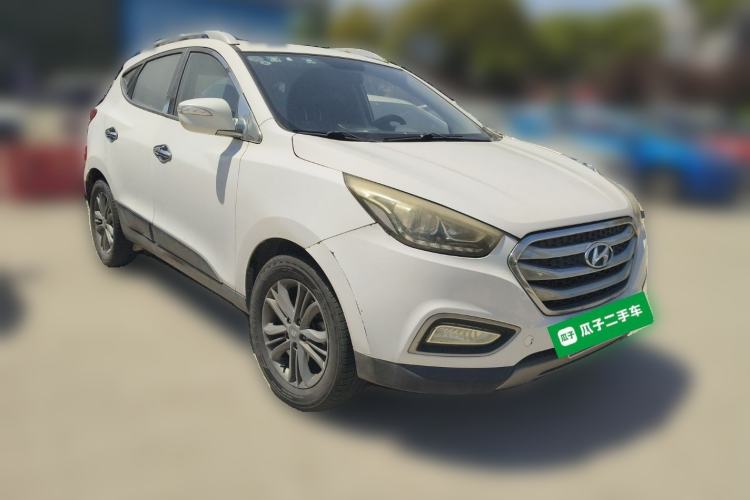 Used Hyundai ix35 2013 2.0L Automatic Two-Wheel Drive Smart GLS China IV Standard Front Right 45 Deg